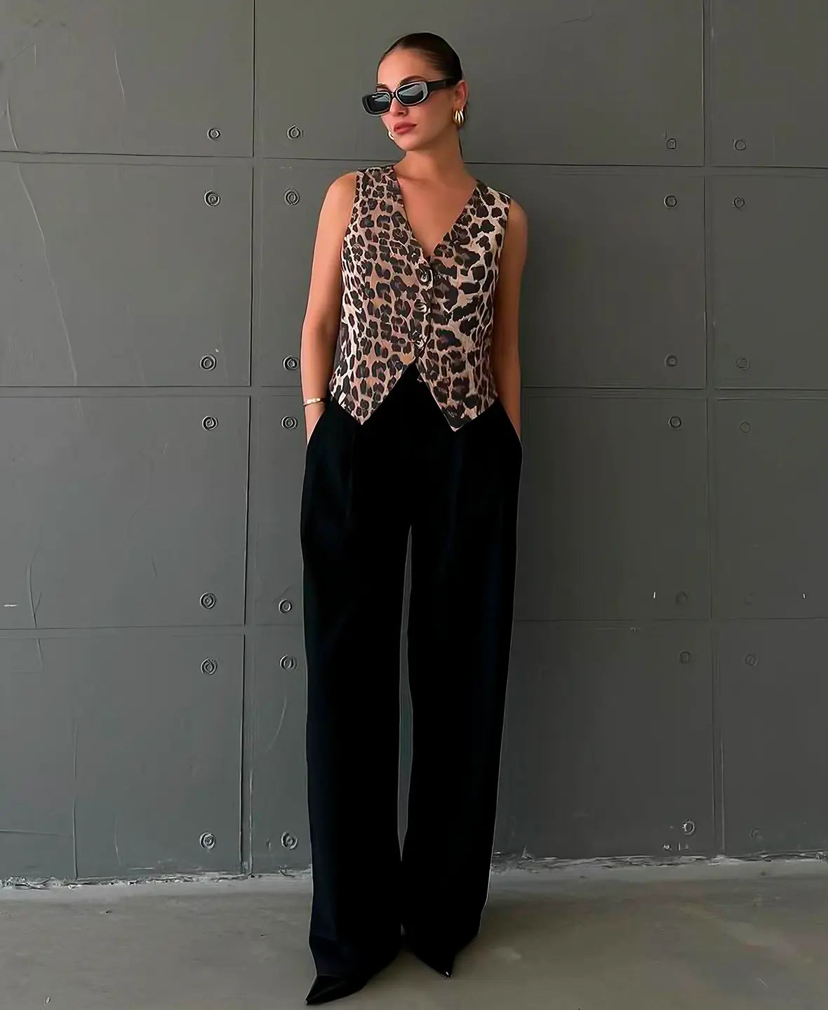 NILA | Vest