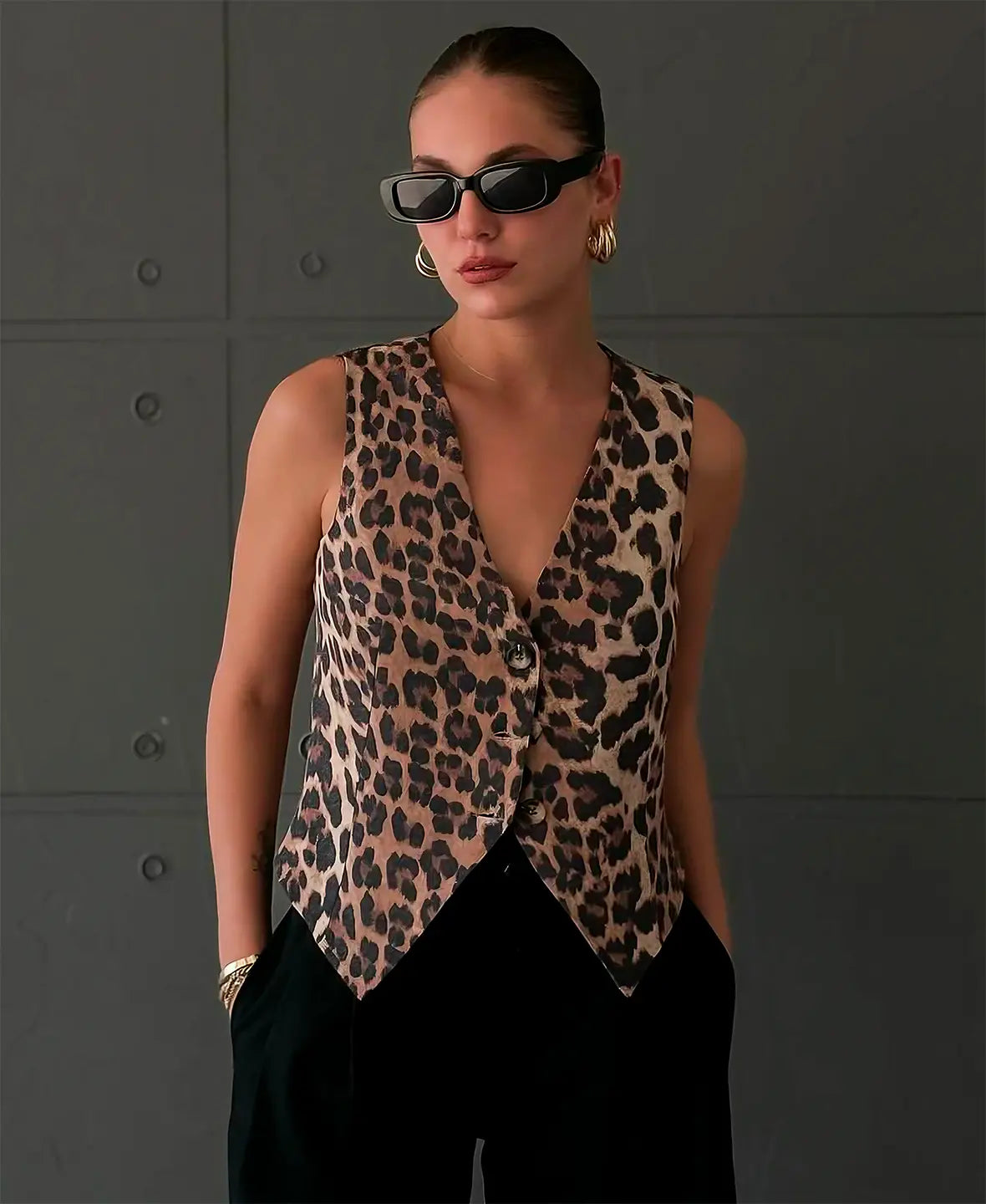 NILA | Vest