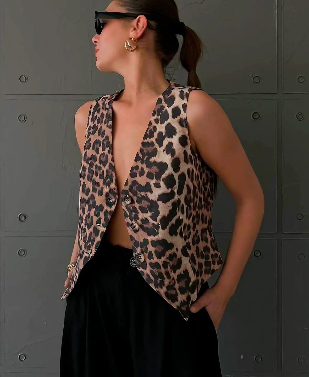 NILA | Vest