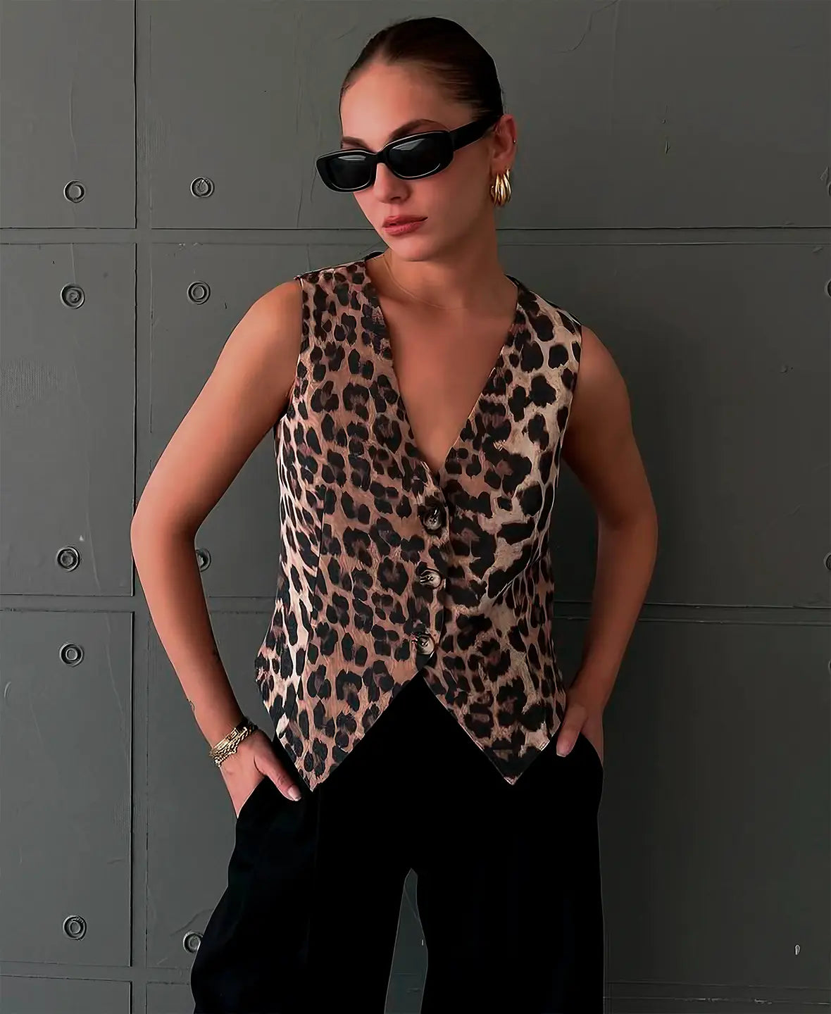 NILA | Vest