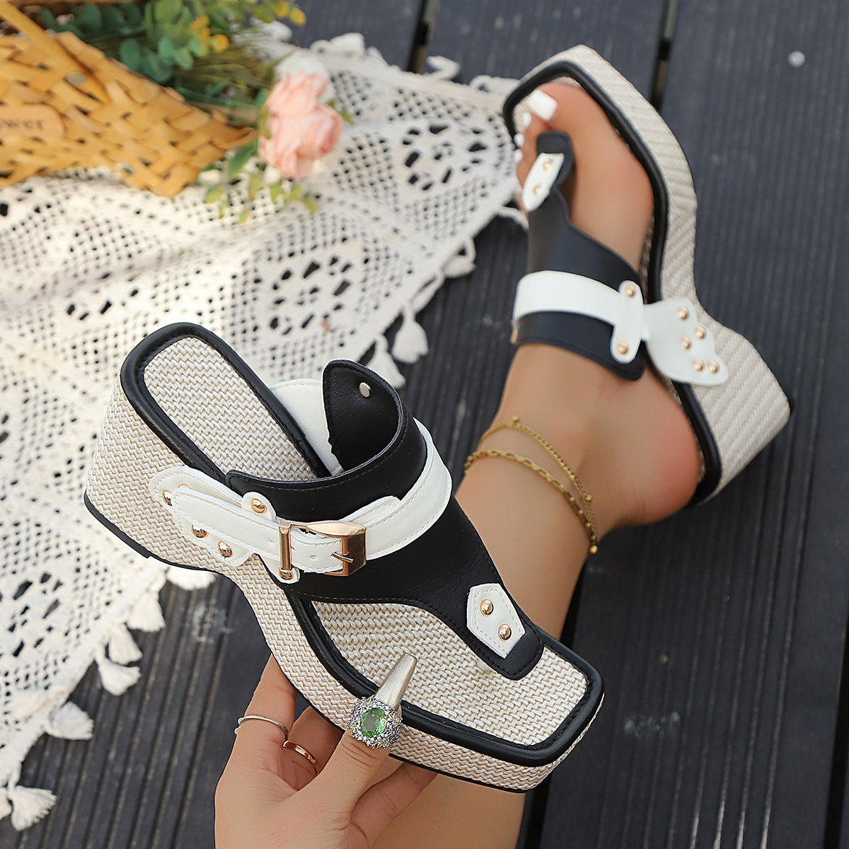 AMBERLY | Slides